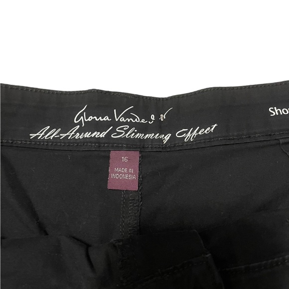 Gloria Vanderbilt Women’s Shorts - Picture 4 of 6